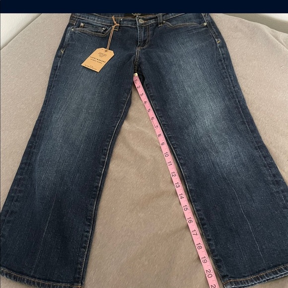 NWT Lucky Brand Host Pick 🥳crapped jeans NEW - Picture 2 of 6